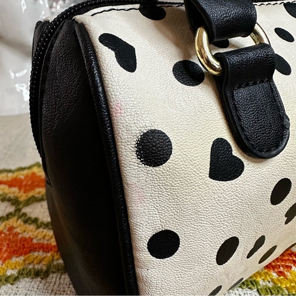 Betsey Johnson Black & White Heart Polka Dot Mini Handbag​ - Picture 3 of 6